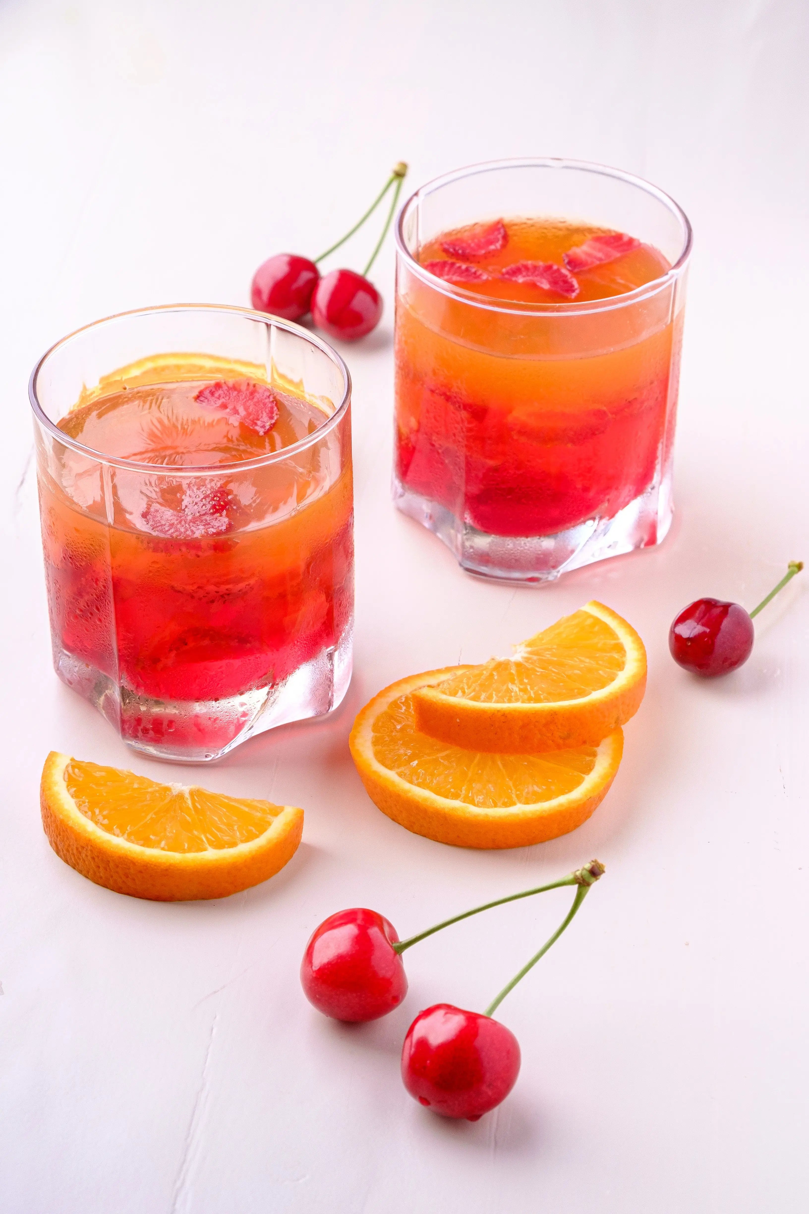 Natural Fruit Punch Type Flavor Escential Group