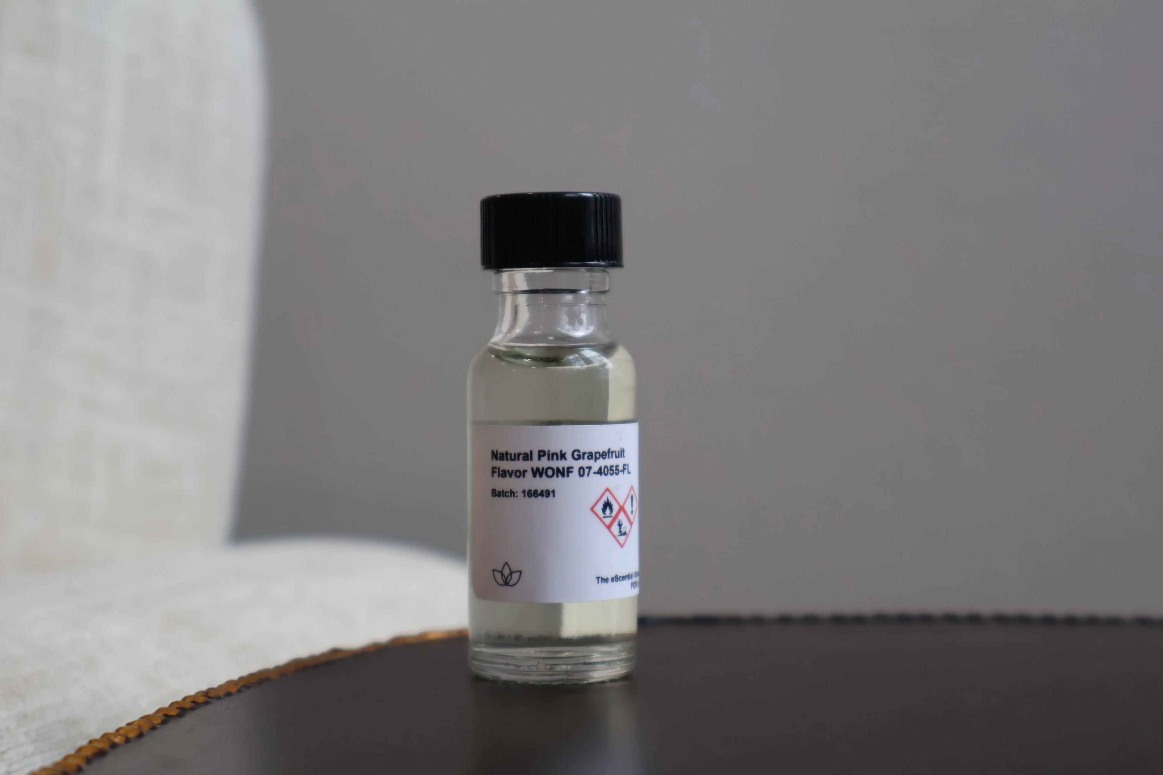 Natural Pink Grapefruit Flavor Escential Group