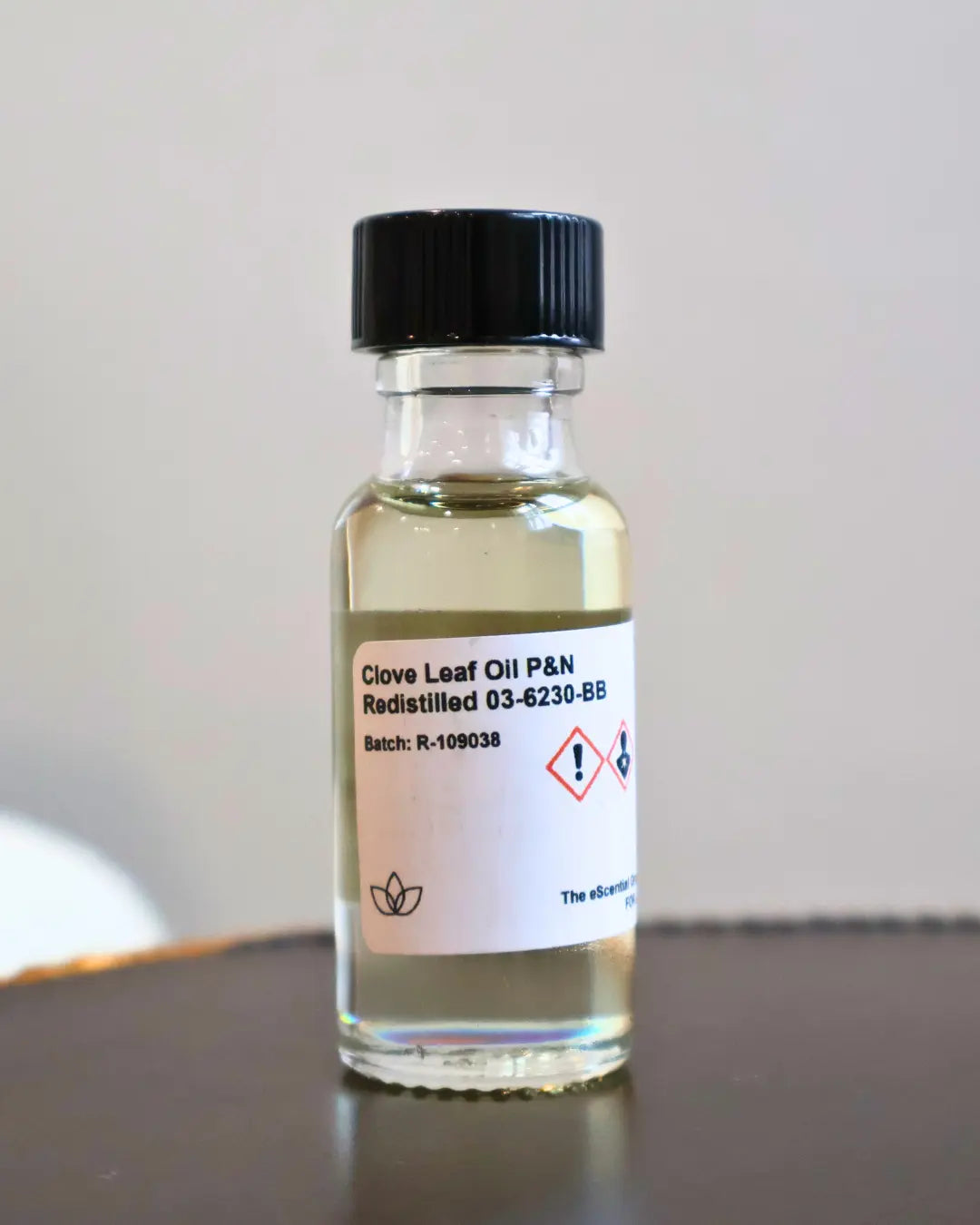 Clove Leaf Oil P&amp;N Redistilled Escential Group